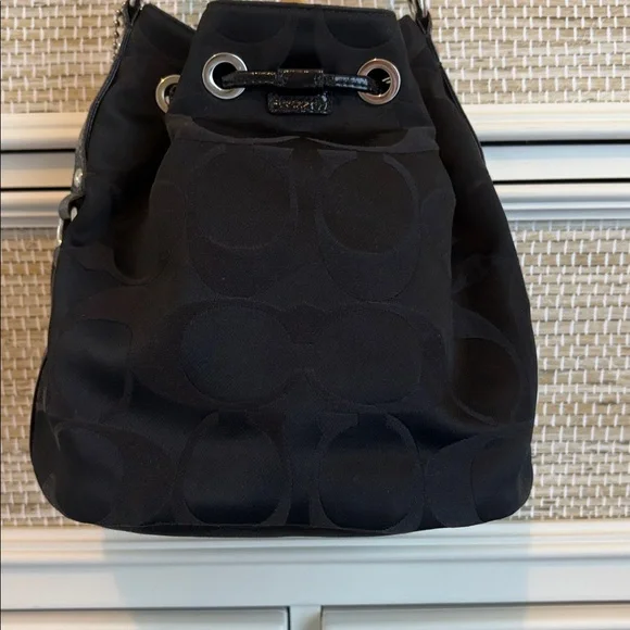 Coach Poppy Black Drawstring Bucket Bag EUC - Picture 5 of 16